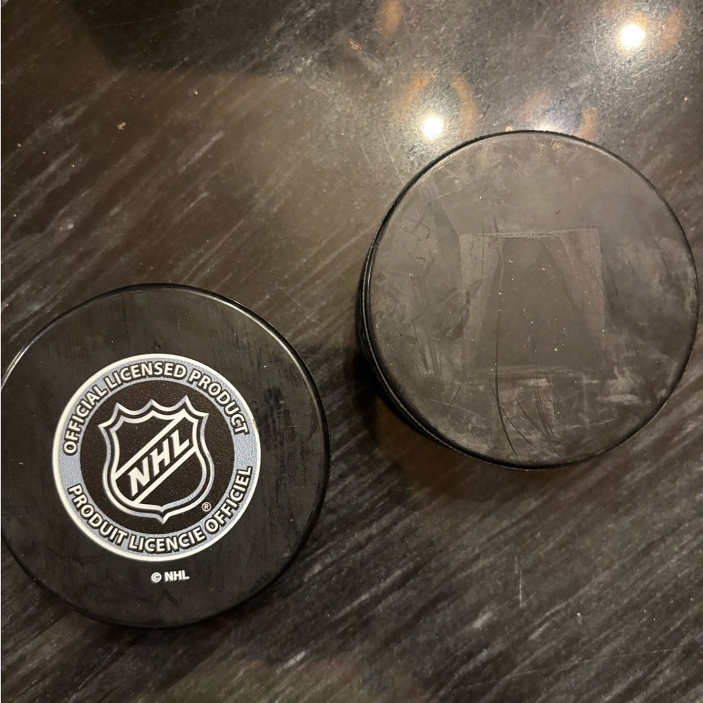 Carolina Hurricanes Hockey Memorabilia Set - Picture 8 of 8